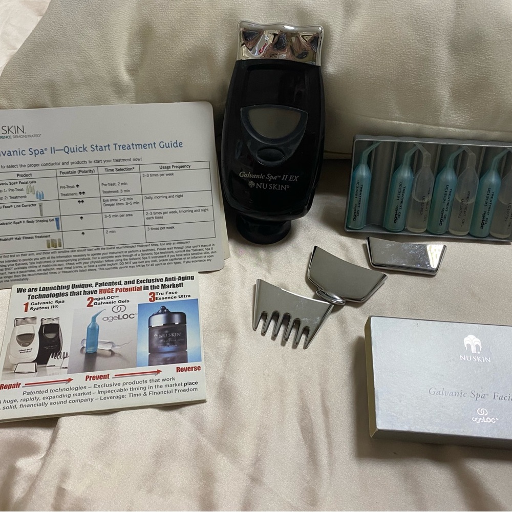Nu Skin Galvanic Spa II with Silver and Black Finish